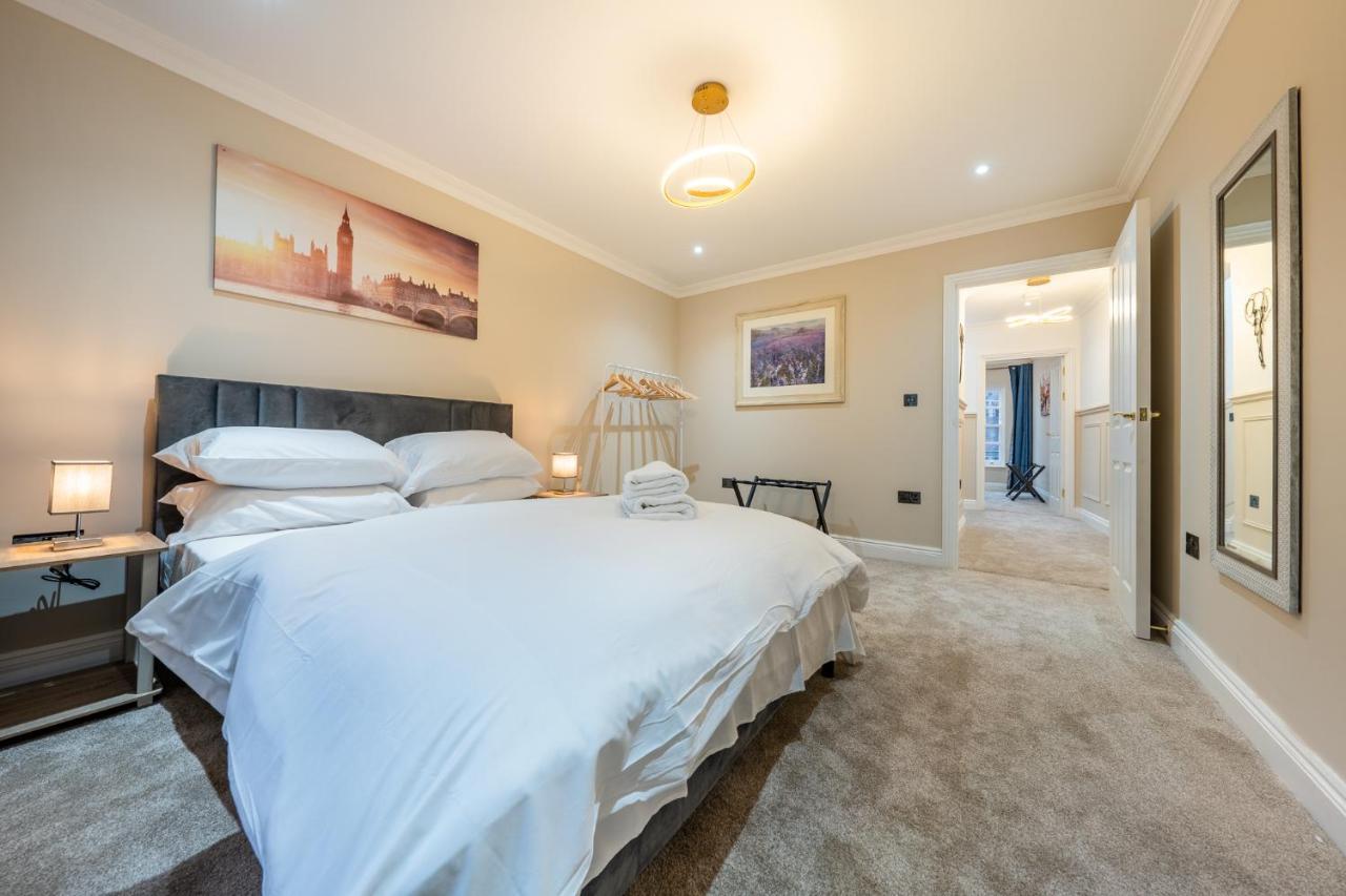 Brand New London Luxury House - Sleeps 8 Villa Exterior photo