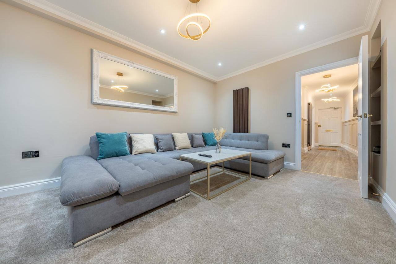 Brand New London Luxury House - Sleeps 8 Villa Exterior photo