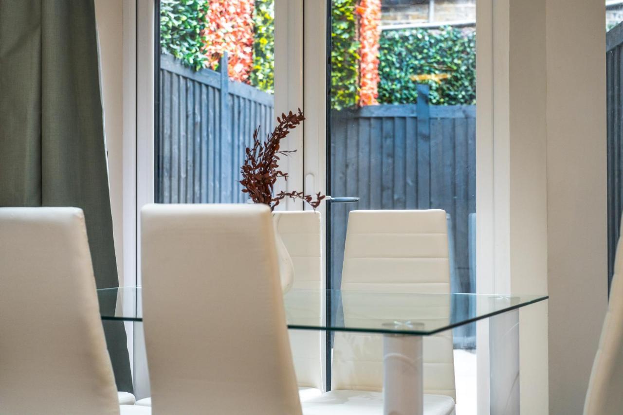 Brand New London Luxury House - Sleeps 8 Villa Exterior photo